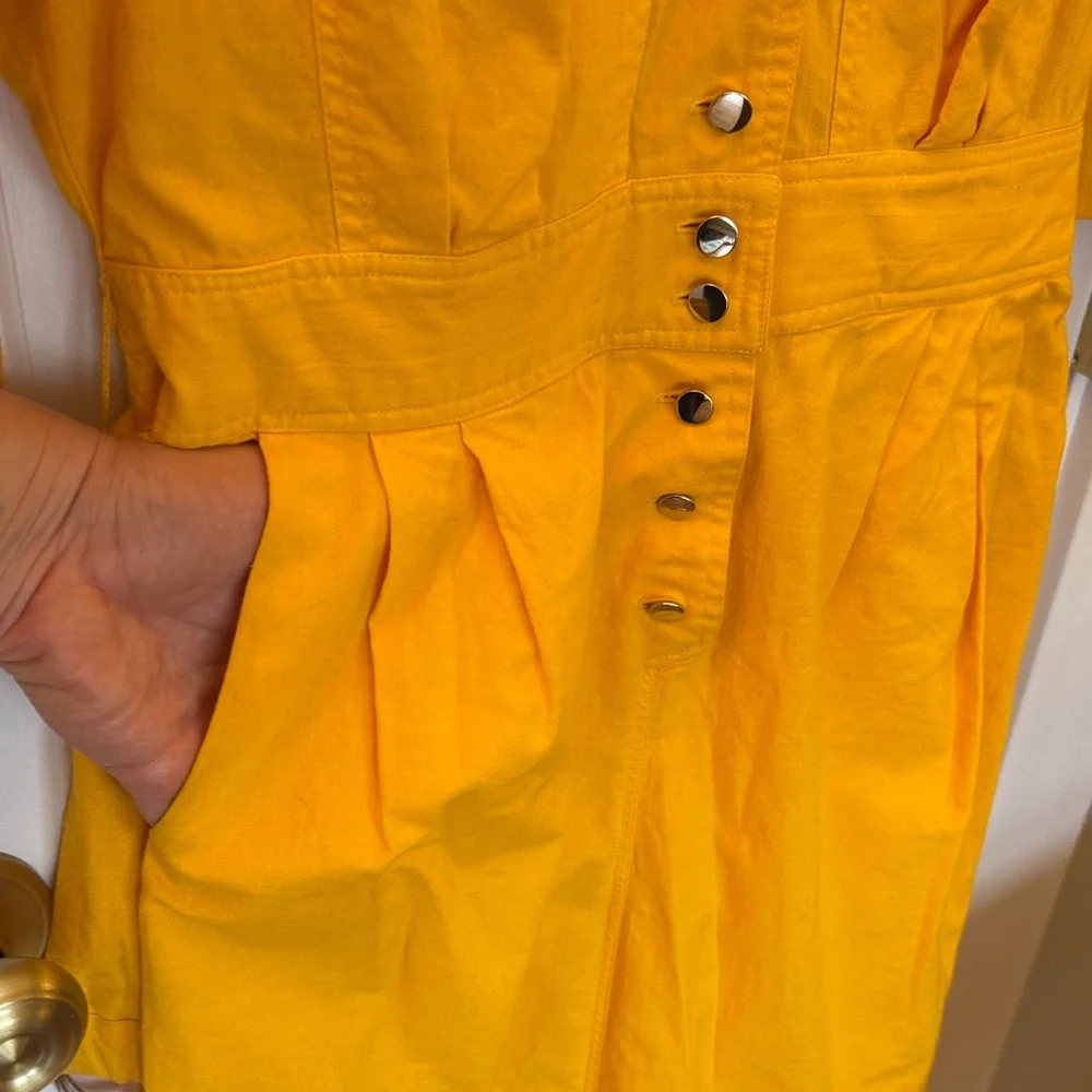 True Vintage 💛⚠️ 80s Yellow Button-Up Belted Dress - Picture 9 of 10